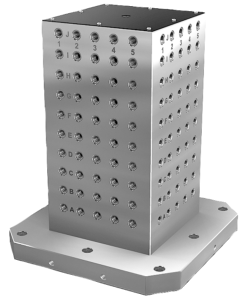 Cubes en fonte grise avec trame modulaire